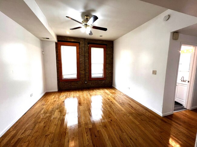 Photo - 2008 S Pulaski Rd Unidad 2F