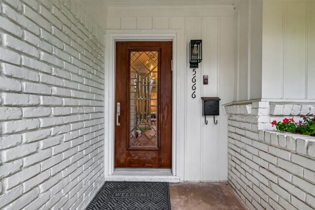 Photo - 5666 Overbrook Ln