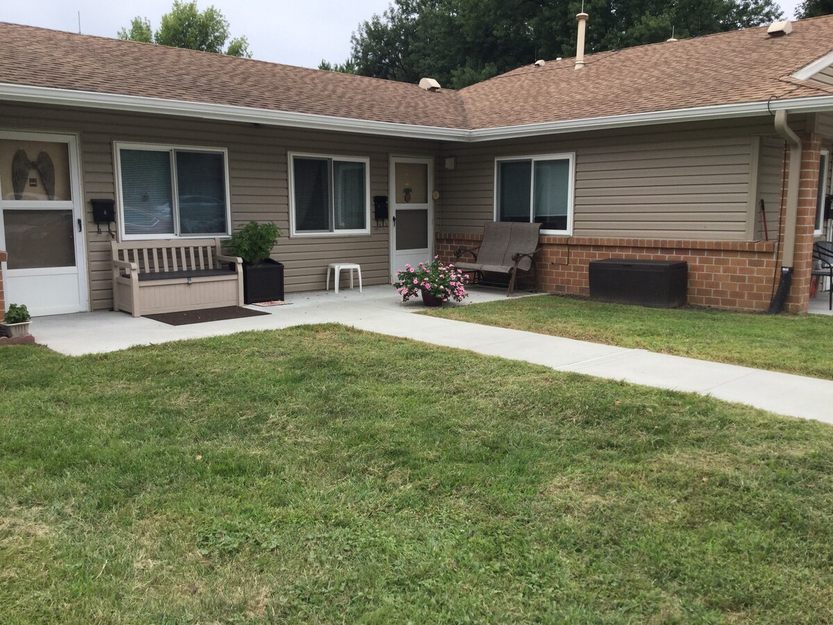 Loess Hills Estates Affordable Senior Housing - Loess Hills Estates Affordable Senior Housing Apartments