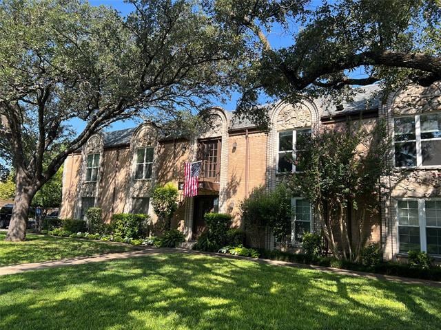 Building Photo - 4104 Ridglea Country Club Dr Unit 1505