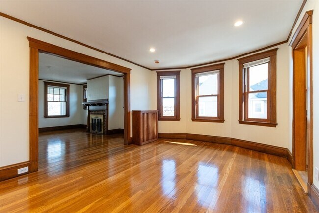 Photo - 81 Cushing Ave Unit 81