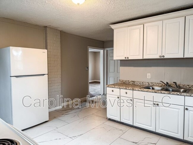 Photo - 759 S Liberty St