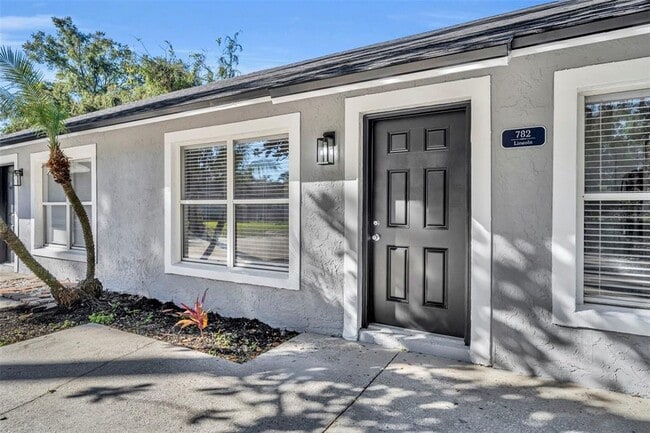 Photo - 782 LINCOLN Pky