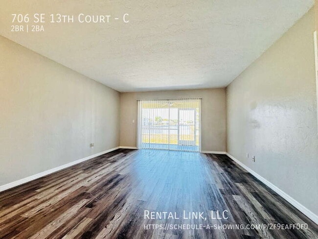 Photo - 706 SE 13th Ct Unit C