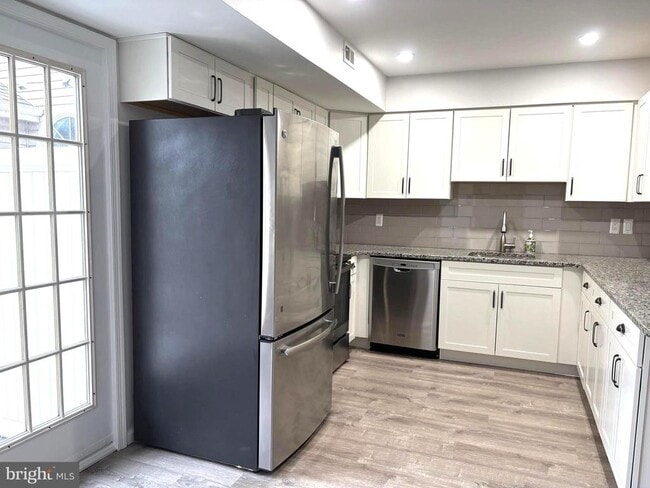 Photo - 1505 Potters Pl