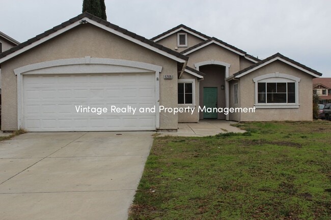 Building Photo - Back On The Rental Market Recently Updated...
