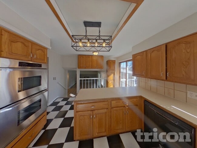 Photo - 2305 Providence Cir