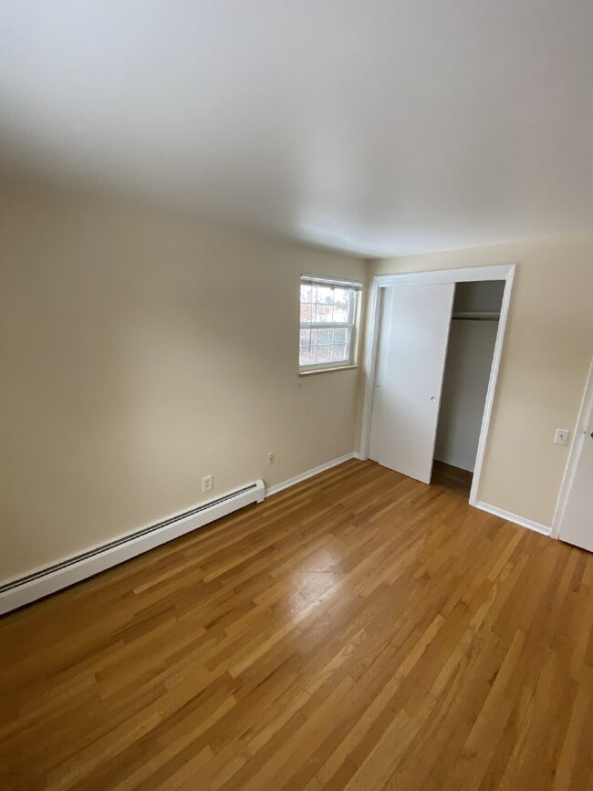 Photo - Don't miss out on this 5 bed 2.5 bath hous...