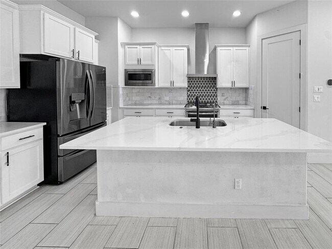 Photo - 1220 Westborough Ln