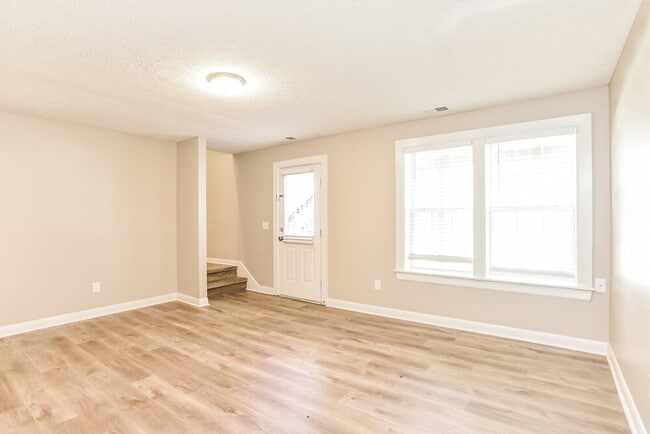 Photo - 1920 Streamfield Ct