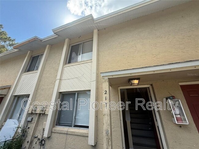 Building Photo - 217 S Moss Rd