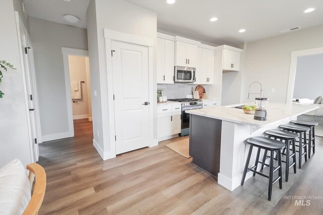 Photo - 12518 Ochoco St