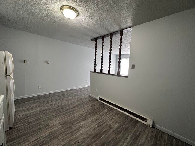 Photo - 1214.5 James-