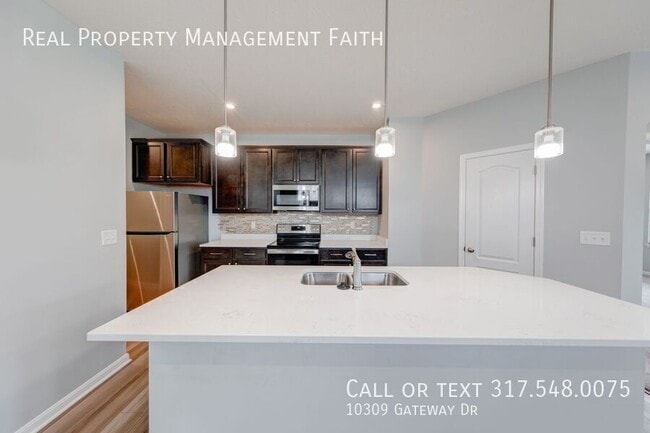 Photo - 10309 Gateway Dr