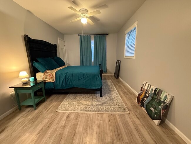 Guest Bedroom 1 - 4505 Belmar Cir Unit Cozy Upper 2 Bedroom