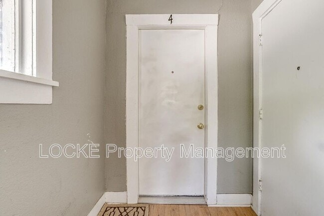 Photo - 1411 6th Ave