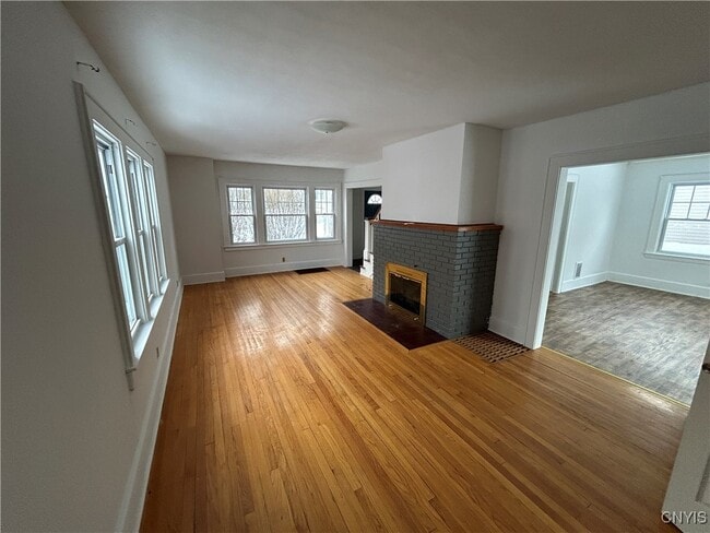 Photo - 110 Homewood Dr