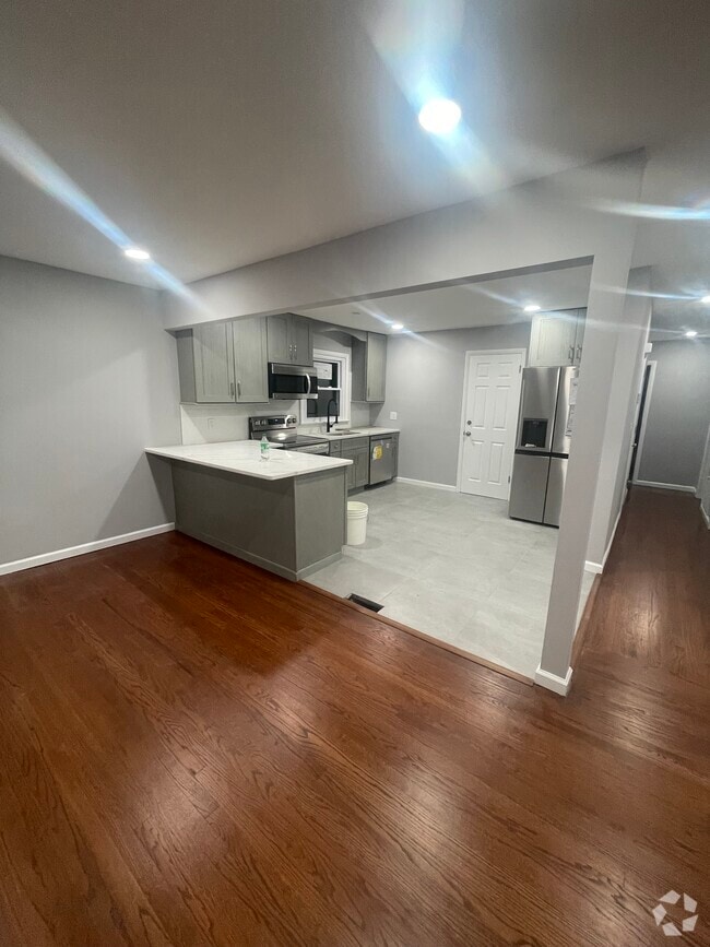 Building Photo - 701 Trotting Rd Unit 1 Rental