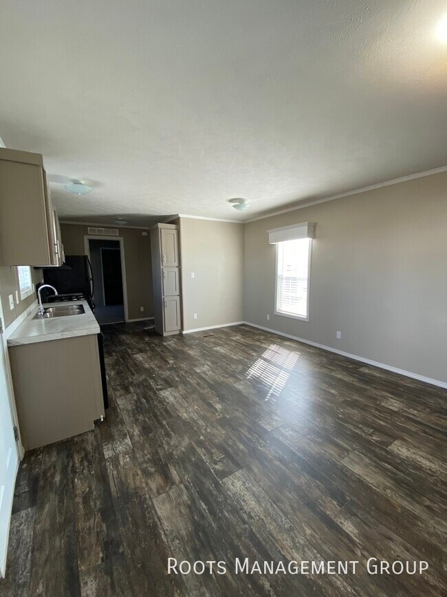 Home Available to Lease Apply Today! (Lo... Rental House Rental in