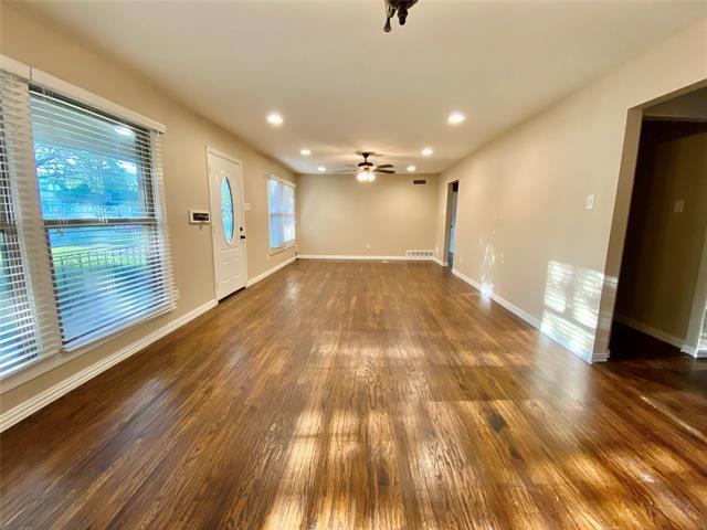 Photo - 9562 Mercer Dr
