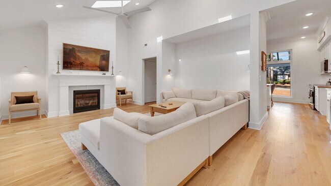 Photo - 176 Old Cedar Loop Unit ID1253452P