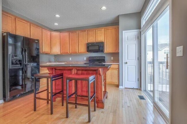 15624 Lilac Dr