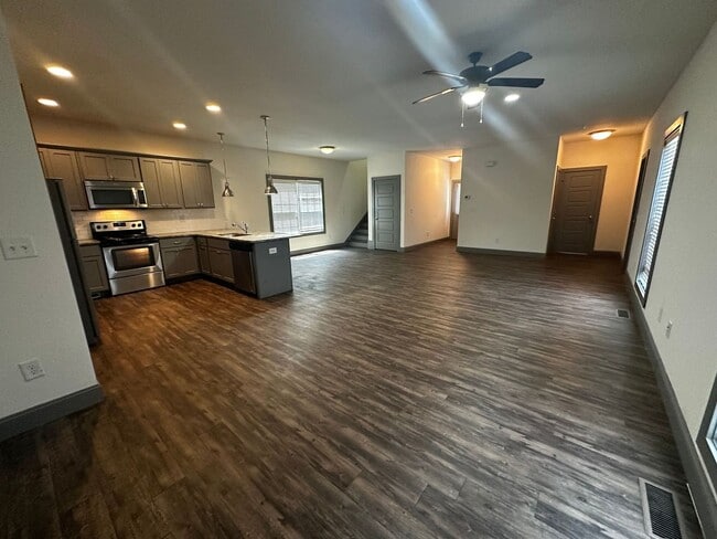 Photo - PRE-LEASING FOR AUGUST 2026!