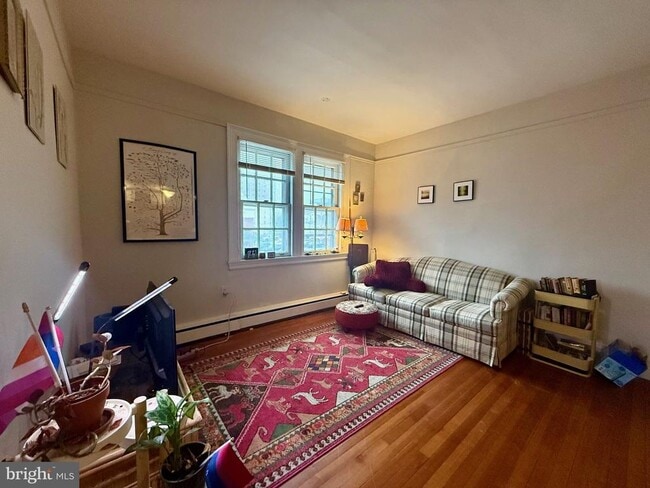 Building Photo - 1503 N Broom St Unit 2C