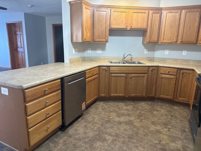 Photo - Newly renovated west side duplex with full basement!