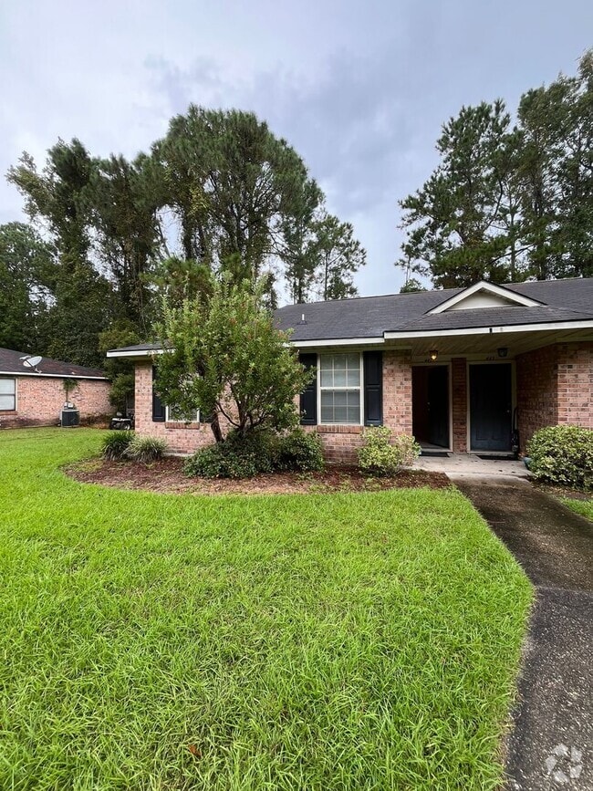 Building Photo - 441 AdmiralsWalk Dr Unit 1 Rental