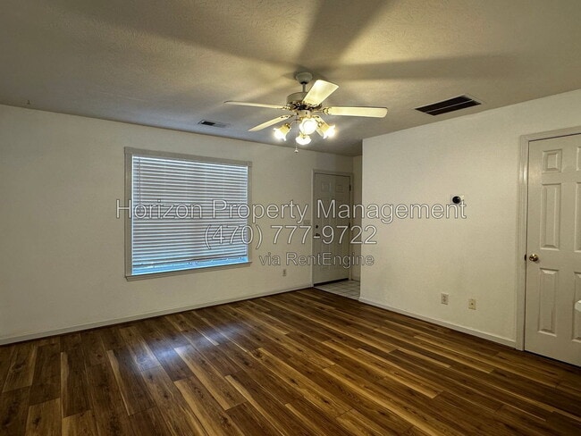 Photo - 2834 Florence Dr