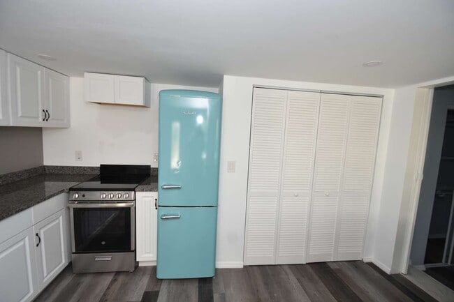 Photo - 403 N Oleander Ave