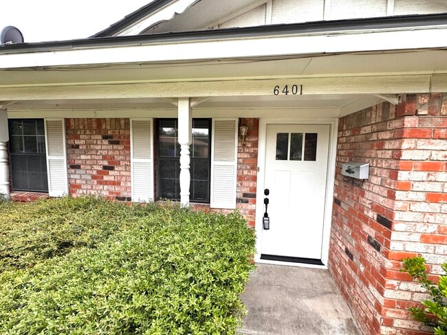 Building Photo - 6401 Landmark Dr
