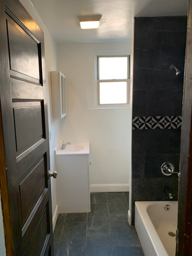 Photo - 311 Meyran Ave