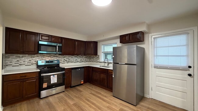 Photo - 219 N Park Dr