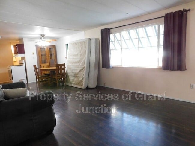 Photo - 2954 1/2 Cedar Place