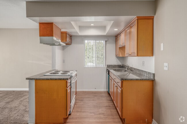 1BR, 1BA - 680SF - Kitchen - El Dorado Apartments