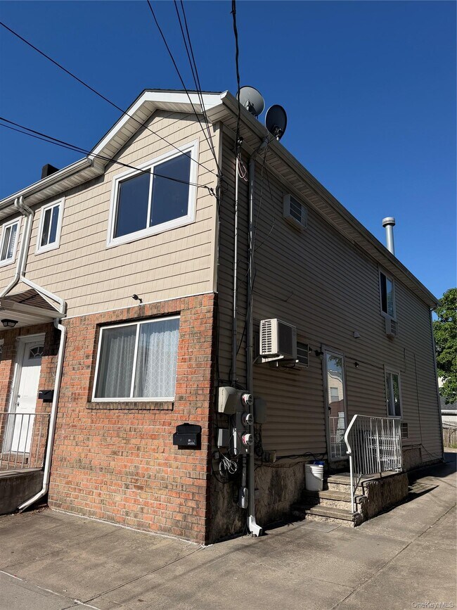 Photo - 20-18 121st St Unit 2nd Floor