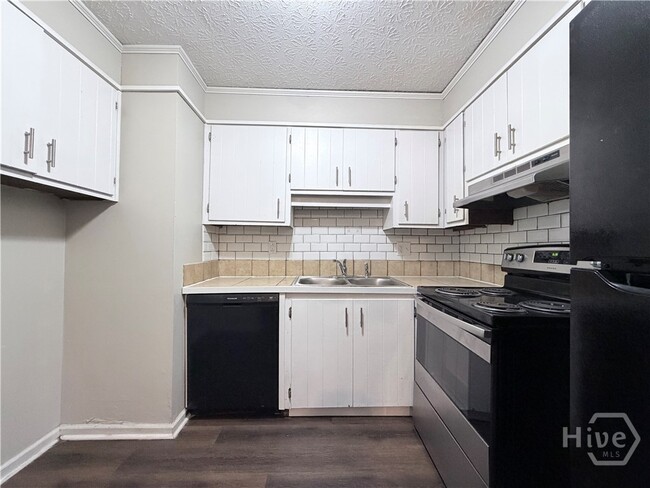 Photo - 177 Firewood St