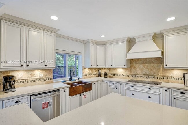 Photo - 2120 SW 28th Terrace