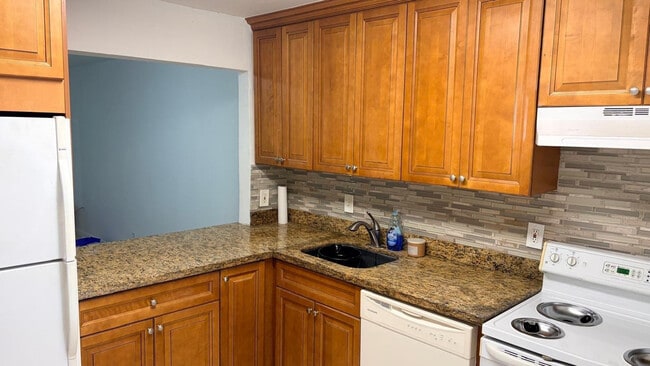 Photo - 5515 N Lakewood Cir Unit 122