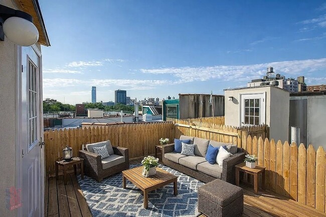 Building Photo - 5 W 103rd St