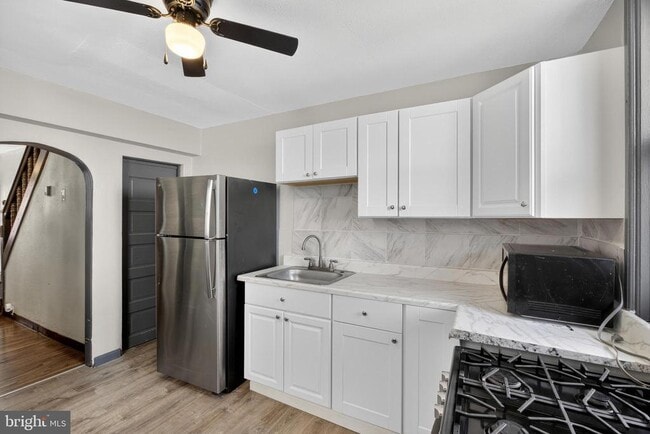 Photo - 3324 N Philip St