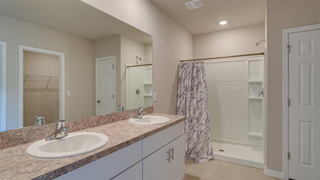 Photo - 2261 Barrister St