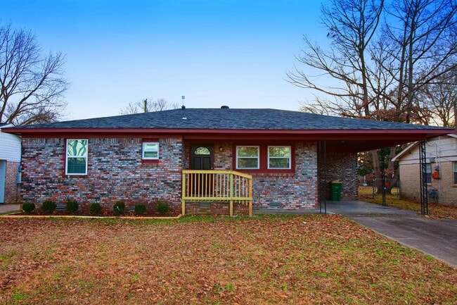 Building Photo - 6510 Farmstead Rd Rental