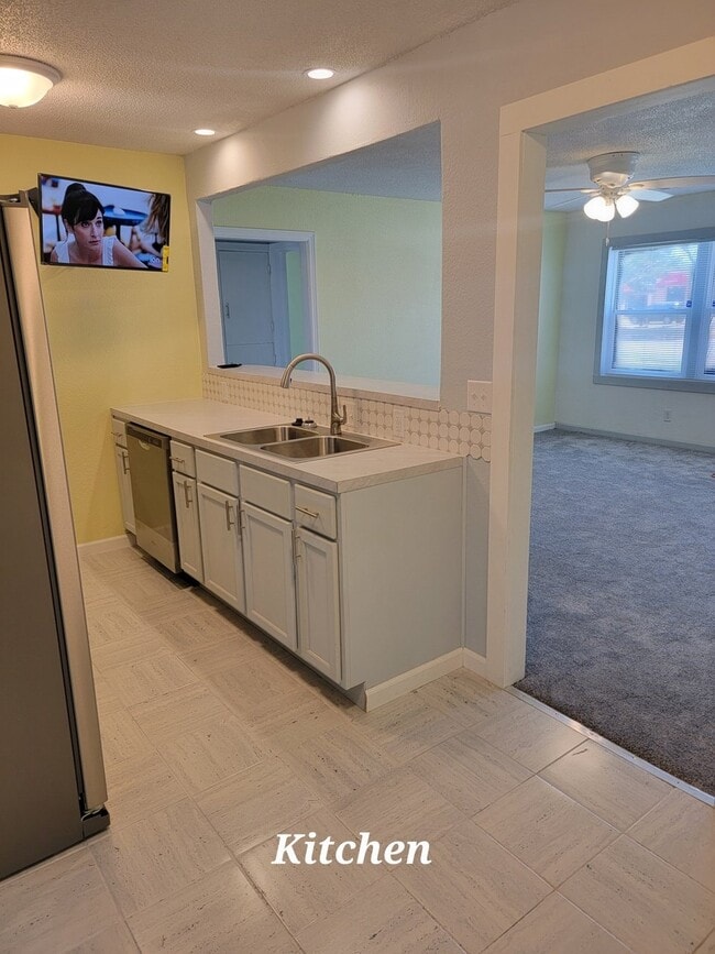 Photo - 2154 S Seneca St