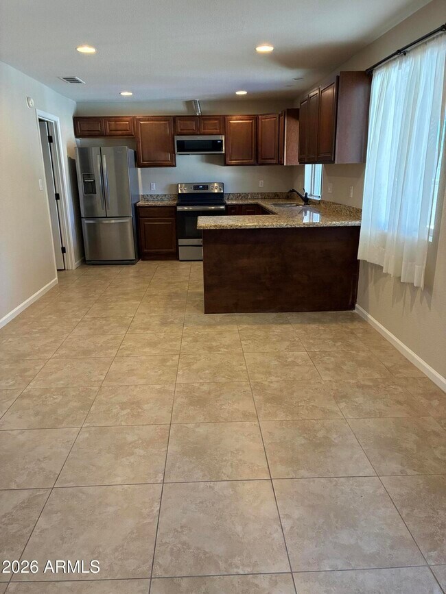 Photo - 2058 E Fremont Dr