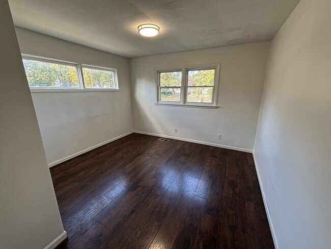 Photo - 5225 W 4th Ave