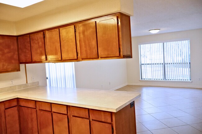 Photo - 337 Lewis St Unit A