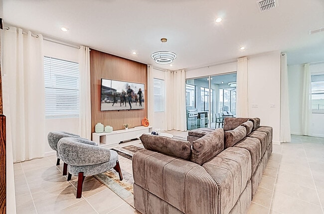 Photo - 9140 Driftwood Path Unit SI ID1603865P